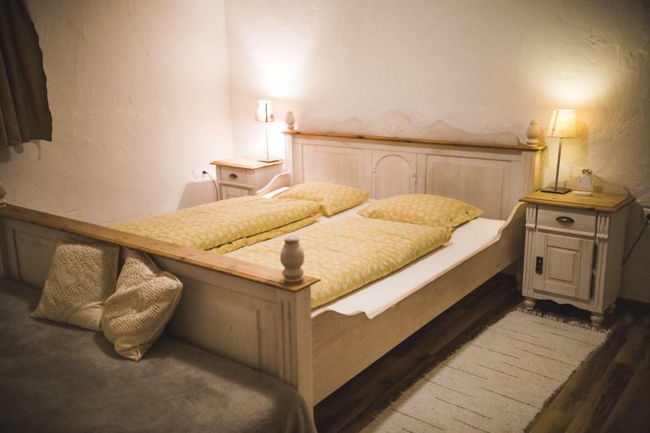 Gazdovsky Dvor B&B S Mini Wellness Bešeňová Exterior foto